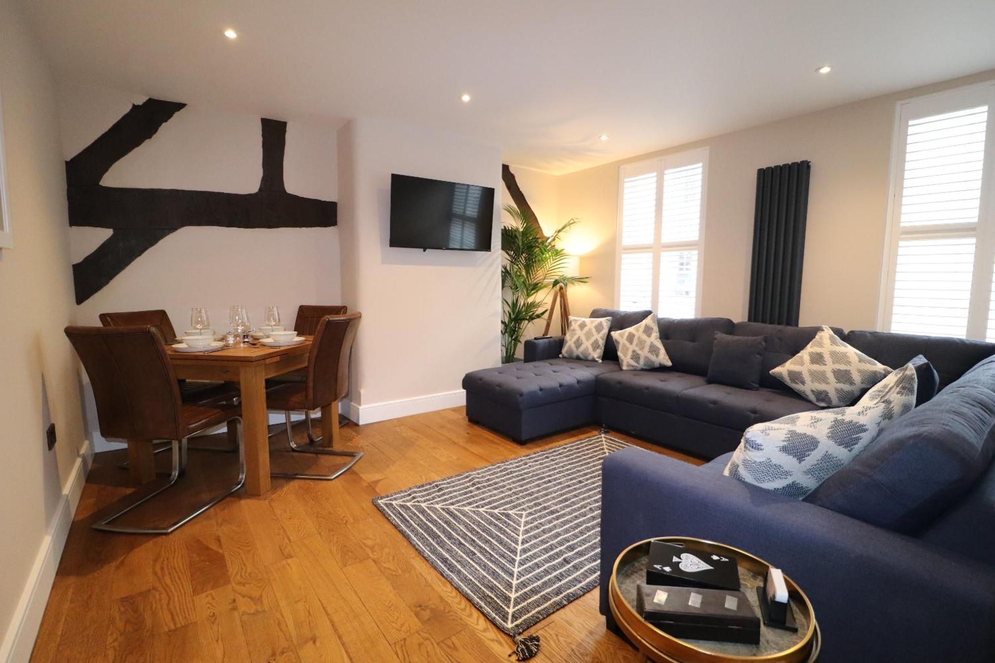 Ashbourne Luxury Suites ภายนอก รูปภาพ