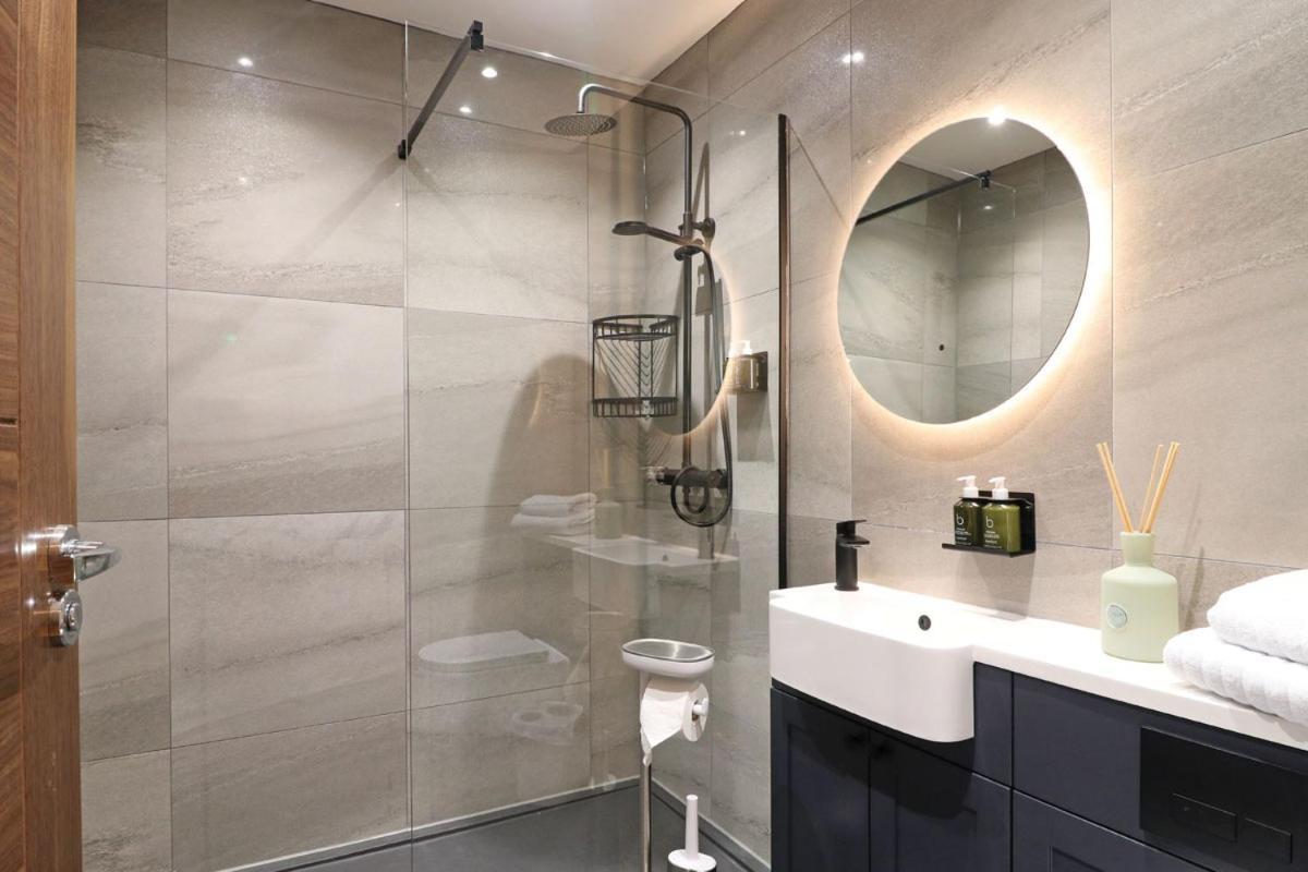 Ashbourne Luxury Suites ภายนอก รูปภาพ