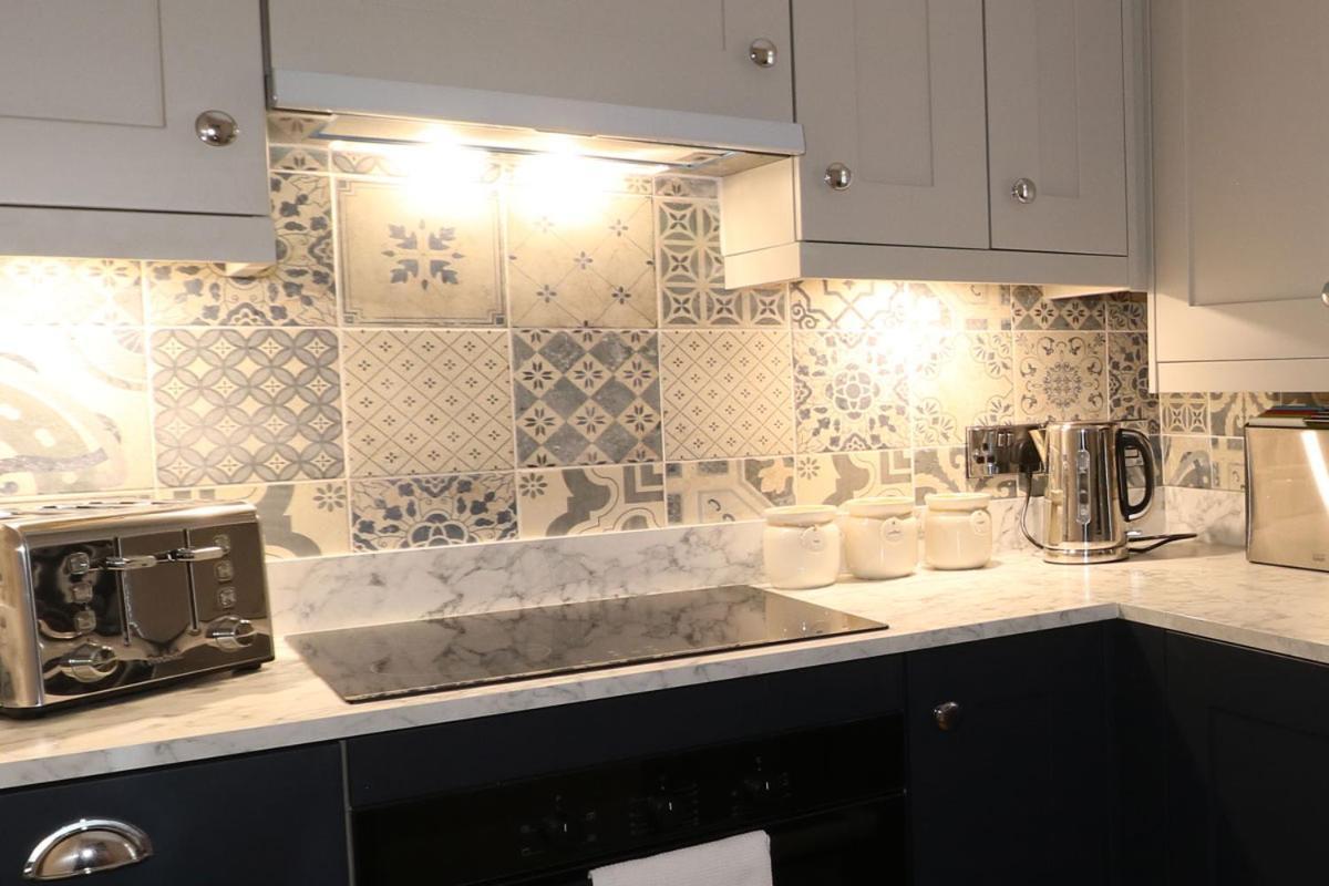 Ashbourne Luxury Suites ภายนอก รูปภาพ